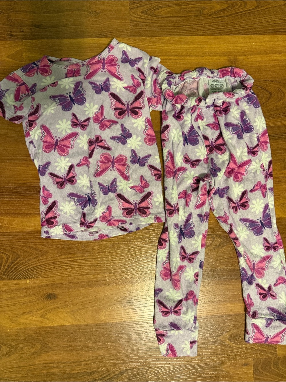 Girls' Purple Butterfly Pajama Set - Cozy 2-Piece Sleepwear